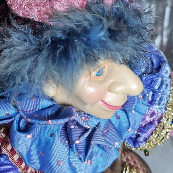 Vintage Retired Wayne Kleski Mardi Gras Fairy Doll w/Gold Watch - Picture 4 of 8